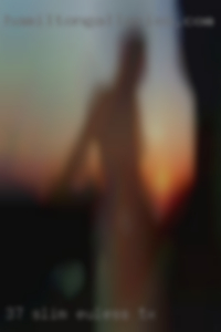 37 slim petite girl looking Euless, TX for fun. 37 slim petite girl looking Euless, TX for fun.